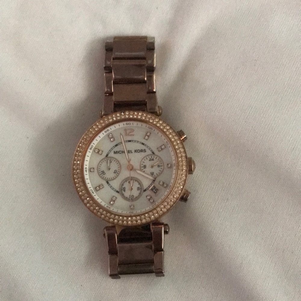 Mk watch